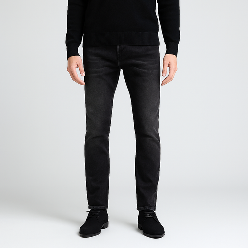 Formal lace-up shoes with pointed toe design