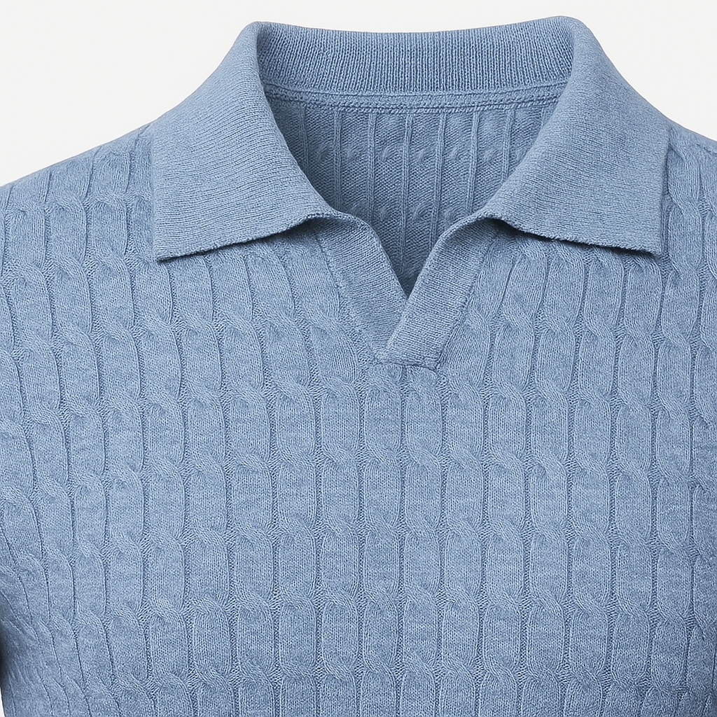 Knitted jumper with collar and textured pattern